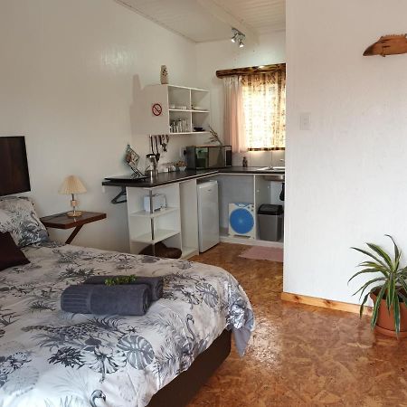Chameleon Lodge Colchester Bagian luar foto