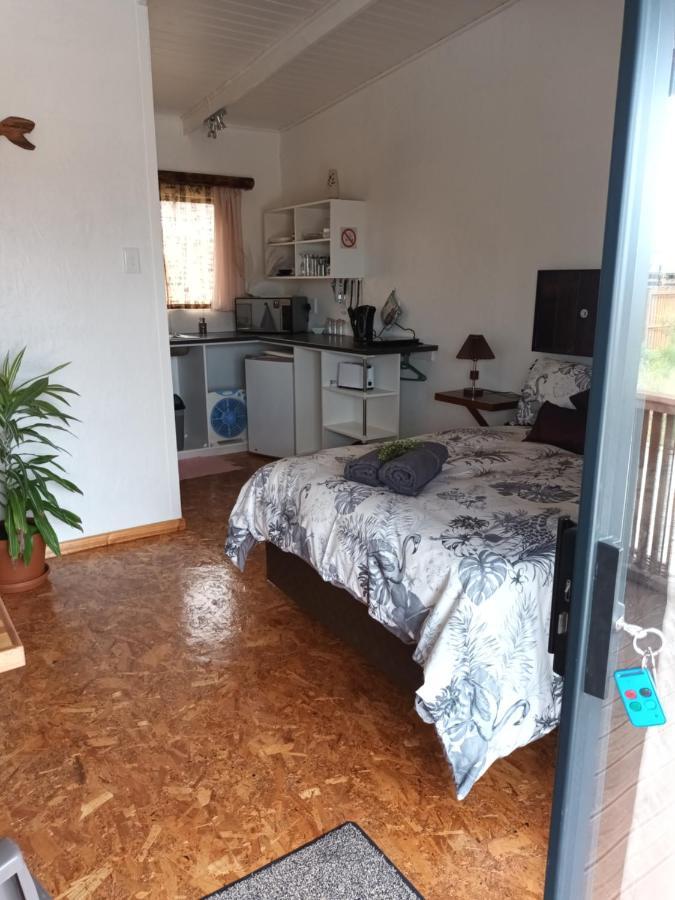 Chameleon Lodge Colchester Bagian luar foto