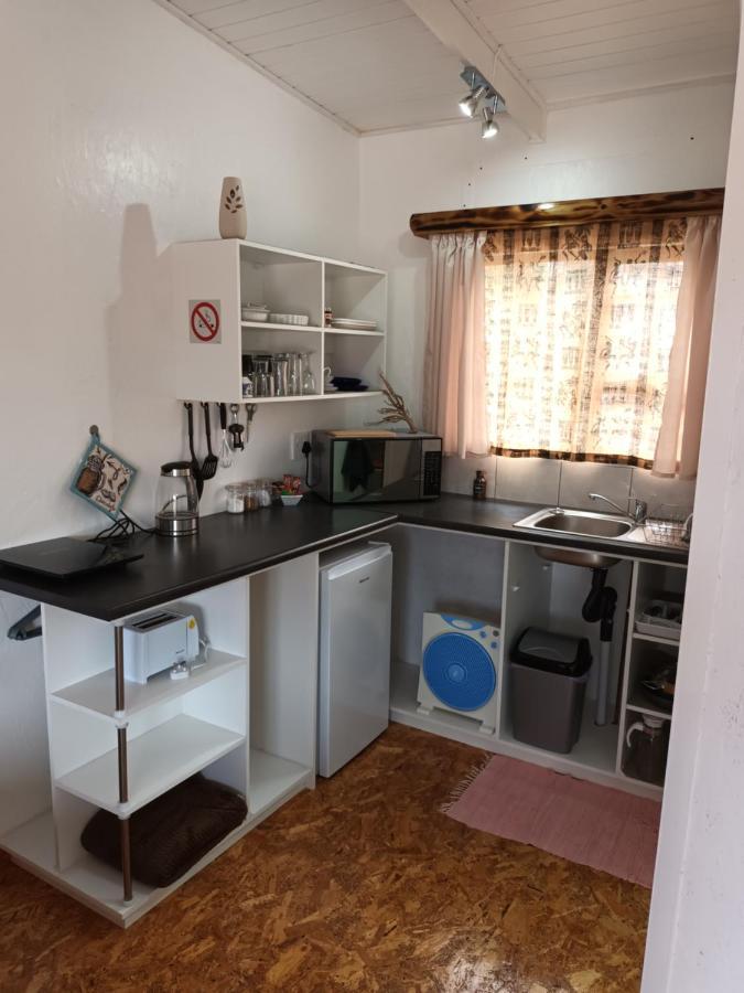 Chameleon Lodge Colchester Bagian luar foto