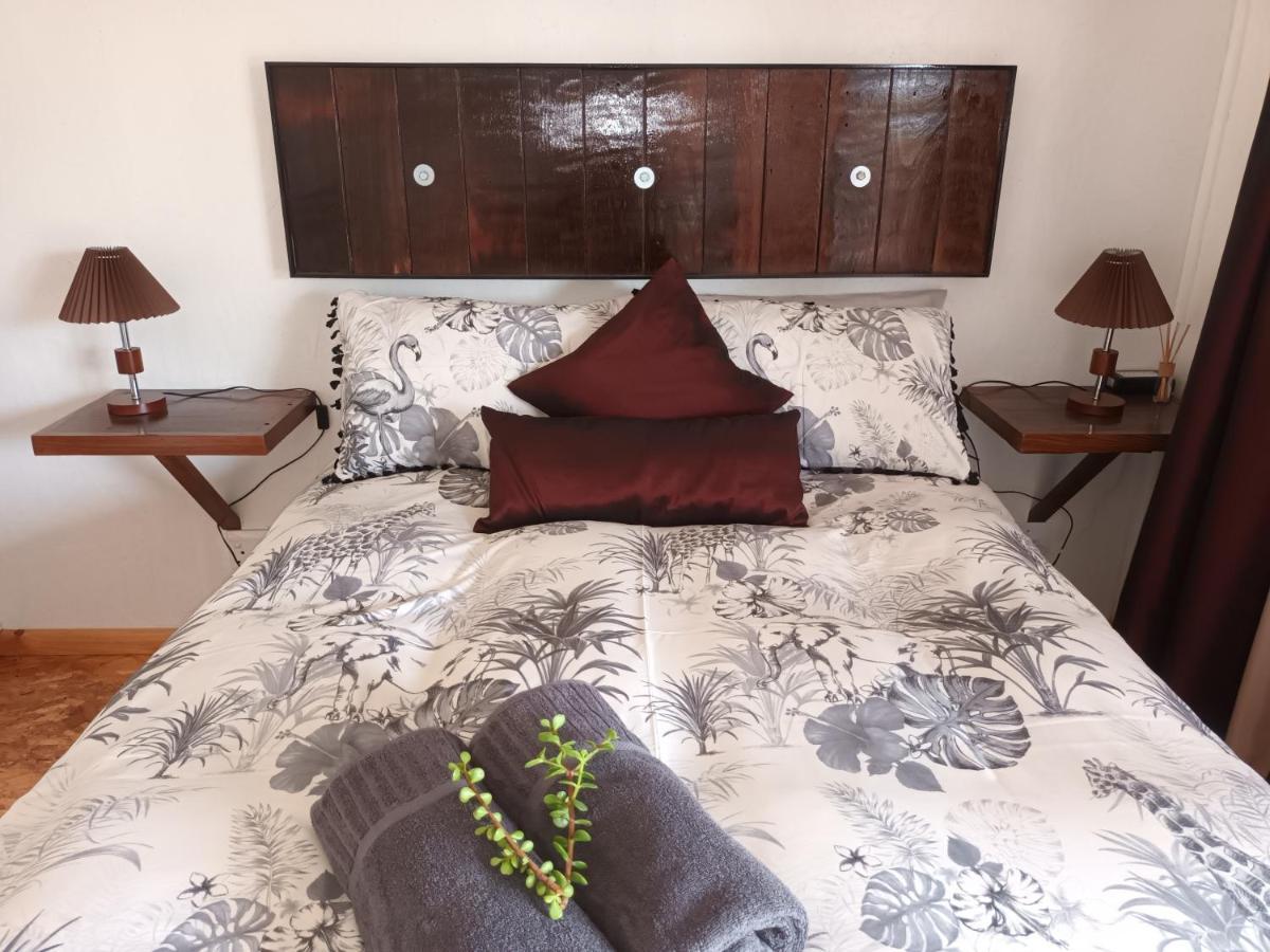 Chameleon Lodge Colchester Bagian luar foto